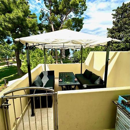 Mirta Deluxe Superior 5 Star Apartment, Your Piece Of Heaven By The Sea & Park, With Sea & Park View Novigrad (Istria) Exterior foto