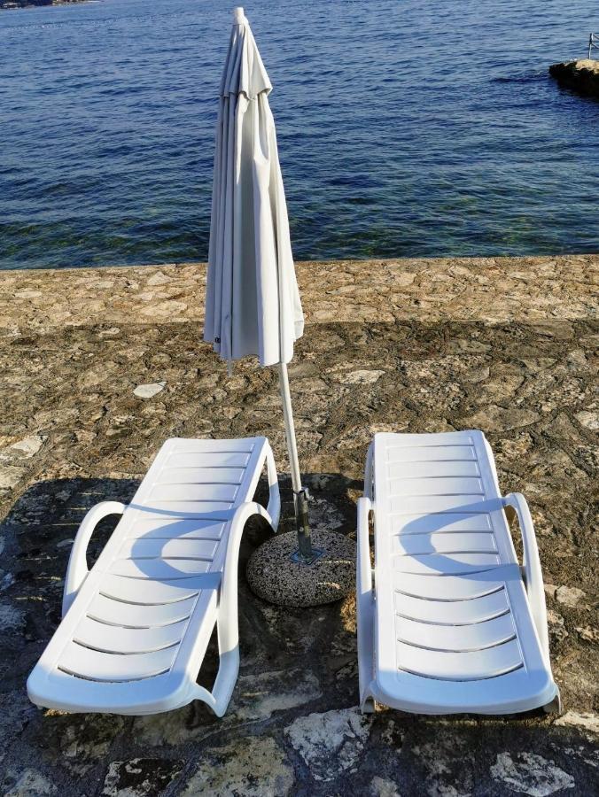 Mirta Deluxe Superior 5 Star Apartment, Your Piece Of Heaven By The Sea & Park, With Sea & Park View Novigrad (Istria) Exterior foto