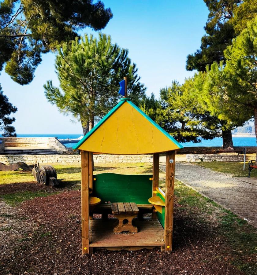 Mirta Deluxe Superior 5 Star Apartment, Your Piece Of Heaven By The Sea & Park, With Sea & Park View Novigrad (Istria) Exterior foto
